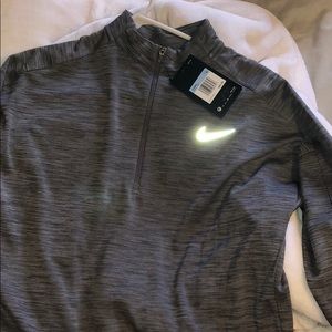nike women’s quarter zip